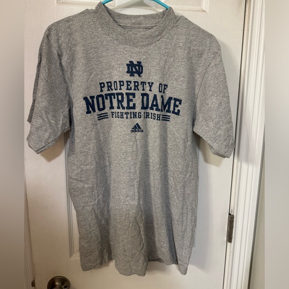 Notre Dame Gray T-Shirt Size M - Picture 1 of 3
